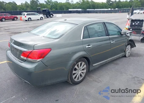 2012 Toyota Avalon Limited z USA, uszkodzony, nr VIN 4T1BK3DB2CU449821